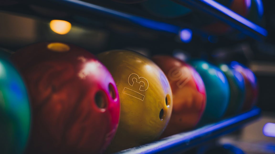 bowling image